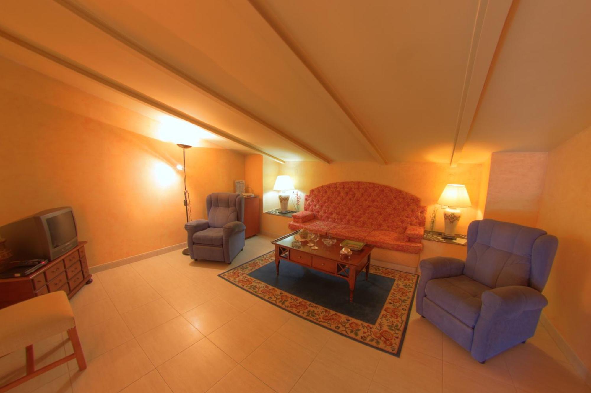 Hotel Avenida Beas de Segura Luaran gambar